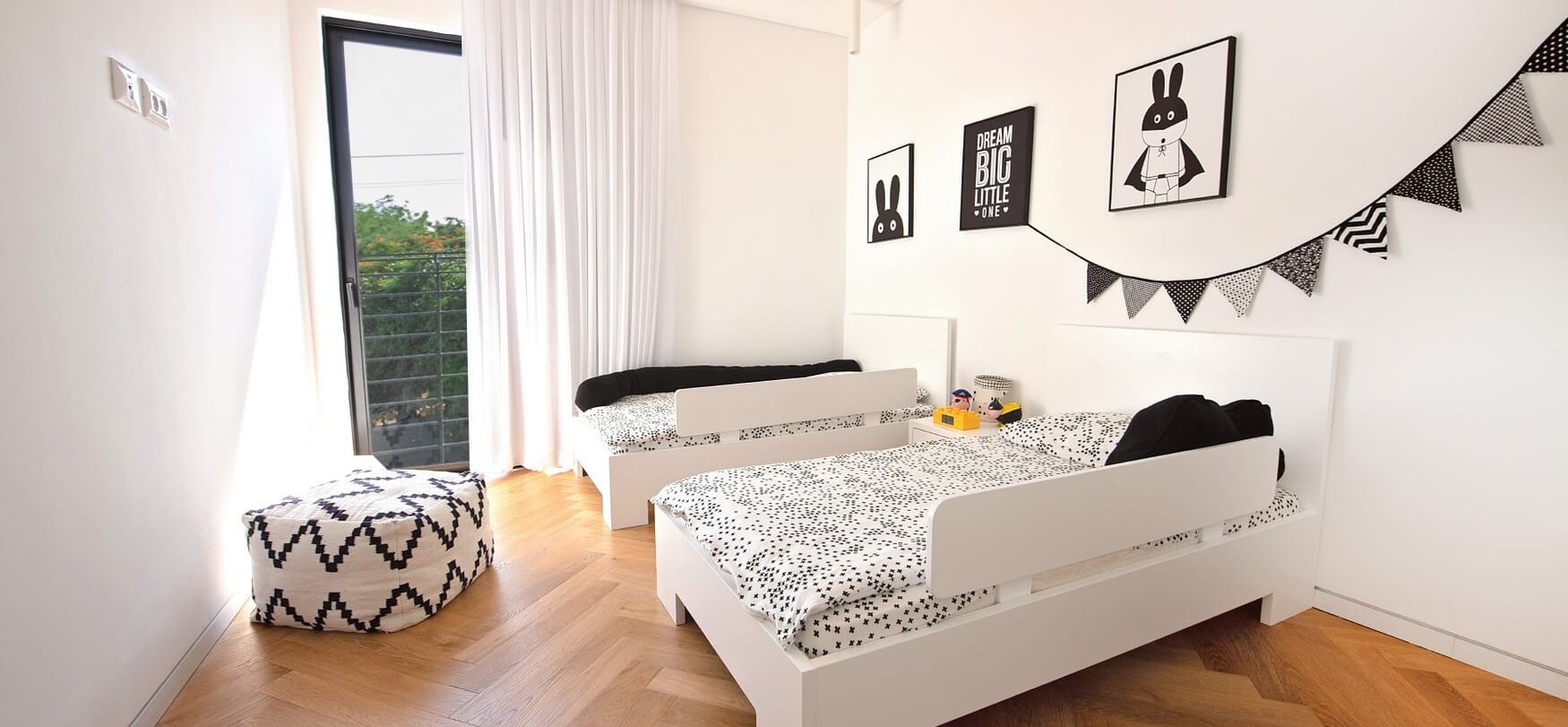 עיצוב פנים חדרי שינה בווילה ברחובות